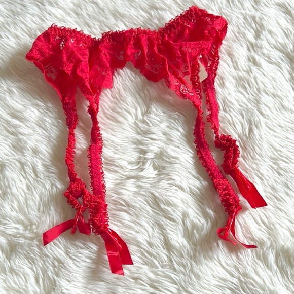 Vintage Victoria’s Secret Garter Belt - Picture 1 of 6